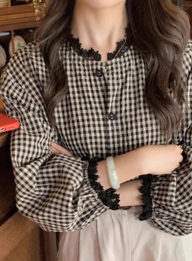 法式复古格子衬衫设计蕾丝拼接2025减龄新款长袖百搭宽松上衣