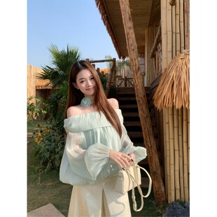 雪纺衫 绿色一字肩气质微透花苞长袖 女遮肉遮肚 小清新宽松时尚 新款