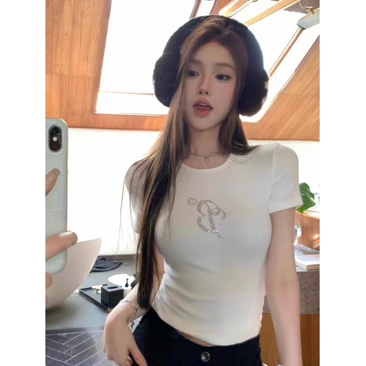 圆领白色正肩t恤女夏季新款钻石字母设计感修身辣妹短款短袖上衣