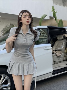 灰色polo领连衣裙女夏季收腰新款收腰显瘦百褶短裙小个子休闲裙子