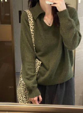 极简风绿色大翻领套头毛衣女2025年秋冬新款高级感宽松显瘦针织衫