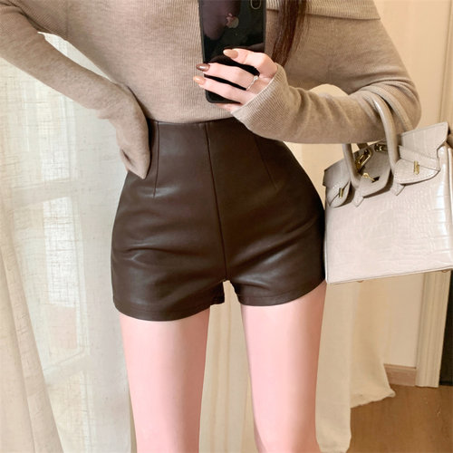 2024新款秋季女皮短裤显瘦弹力包臀紧身超短性感皮热裤百搭靴裤