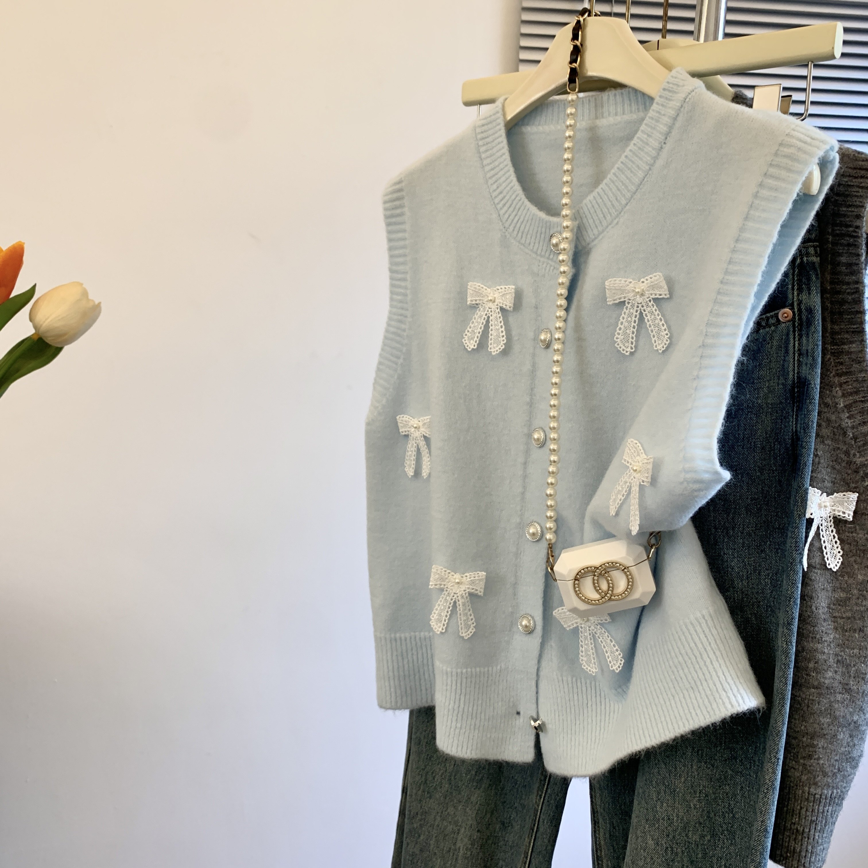 小香风蓝色蝴蝶结针织马甲女2025春款叠穿坎肩开衫背心无袖小上衣