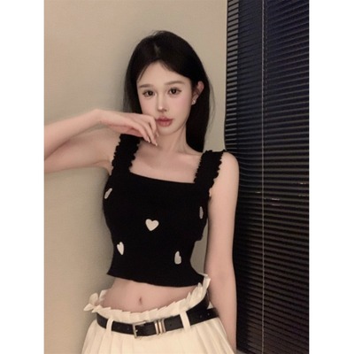 纯欲绝美别致吊带背心女夏季2025新款修身短款独特外穿甜辣小上衣