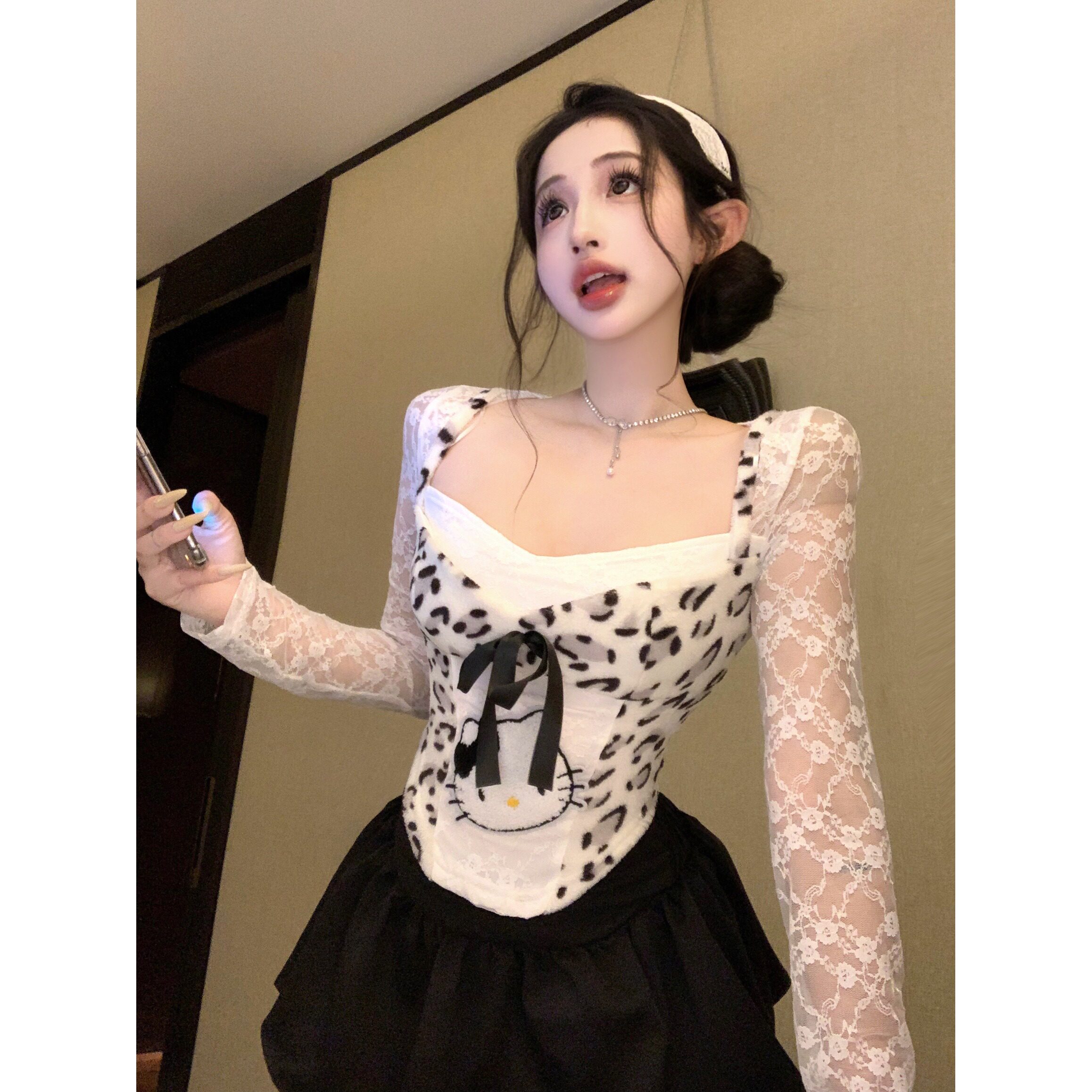 纯欲甜美式拼接蕾丝显瘦上衣