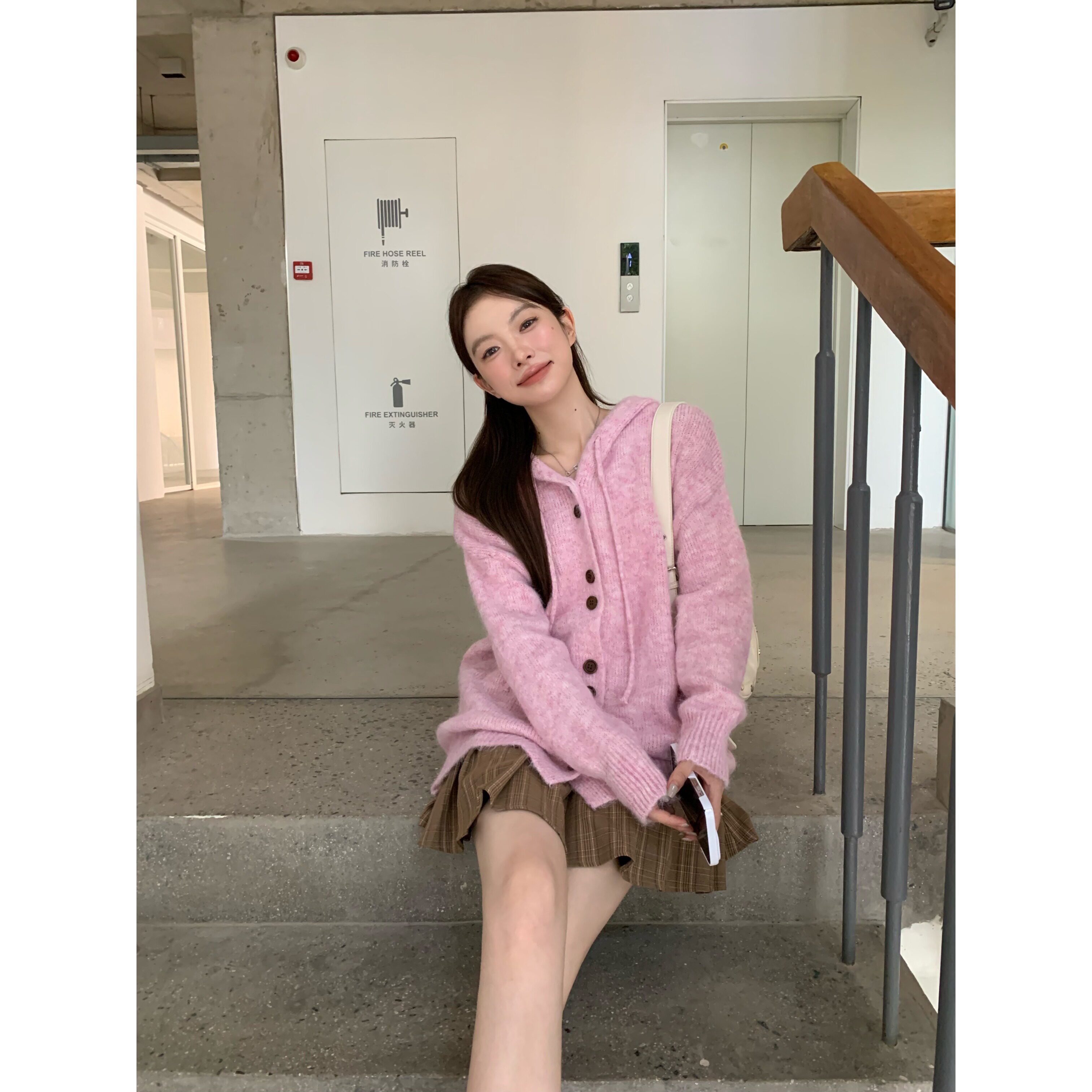 灰色连帽毛衣开衫外套女秋冬季韩系穿搭宽松慵懒风软糯针织衫上衣