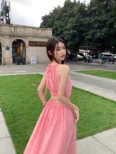 纯欲风赫本收腰显瘦初恋长裙超仙海边度假风腰部镂空连衣裙