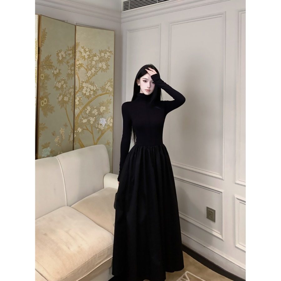 冬季高领黑色法式赫本风连衣裙秋冬女2025新款长袖内搭打底长裙子