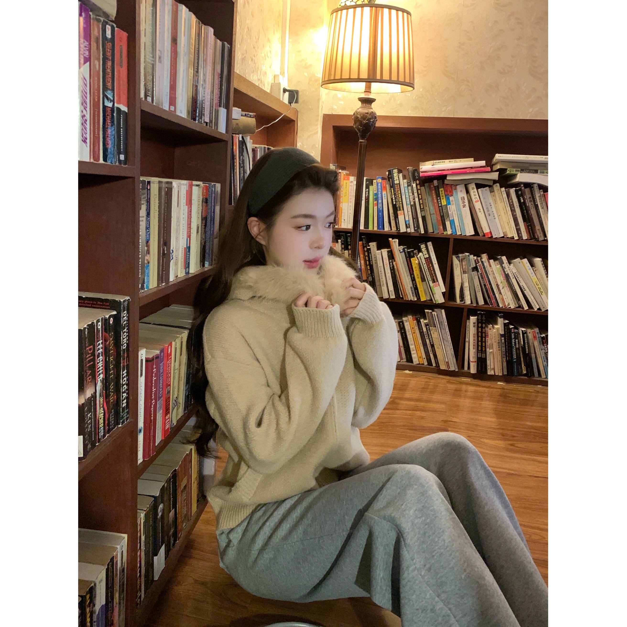 美拉德慵懒风连帽毛领针织开衫