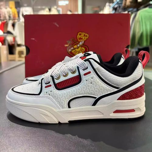 安踏骜杰板鞋女蛇年2025春季新款5厚底增高运动女鞋正品122518040