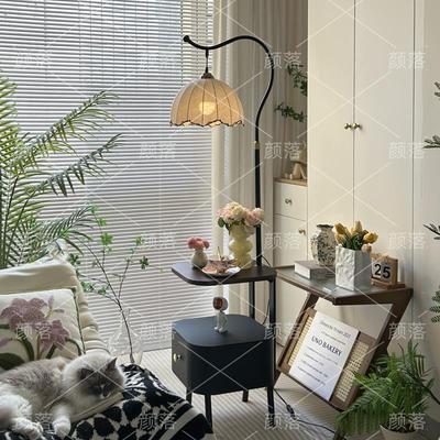 中古风卧室床头柜台灯一体客厅沙发旁边落地灯置物架氛围感钓鱼灯