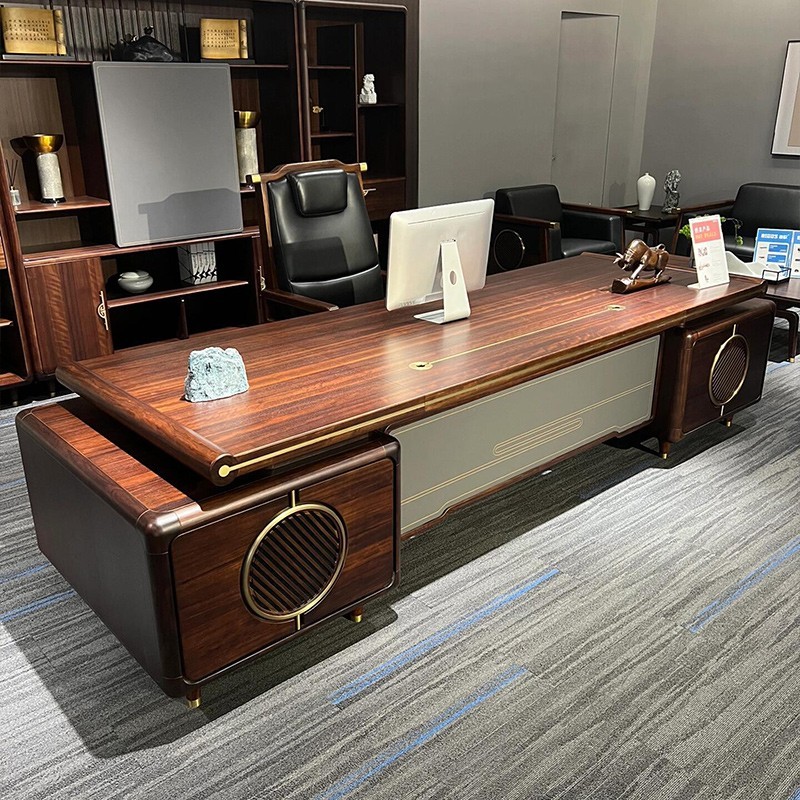 新中式实木老板桌简约现代大班台北美黑胡桃木高端轻奢办公桌定制