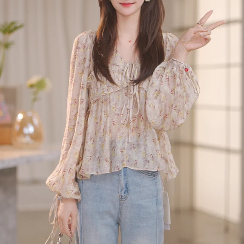 法式碎花衬衫2026早春新款V领灯笼袖雪纺衫高级感小众绝美衬衣女