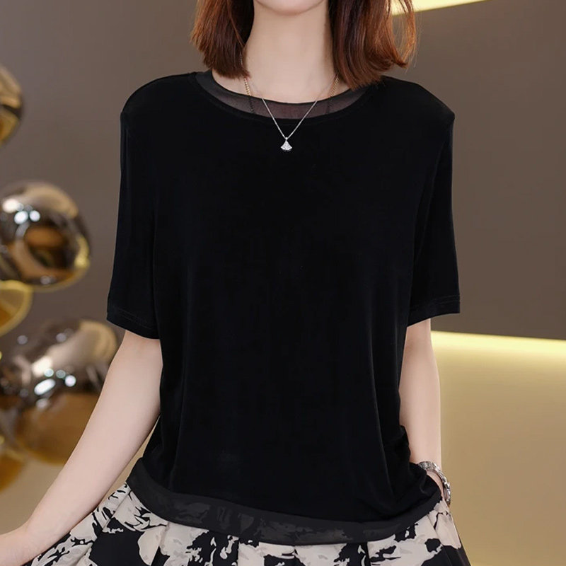 时尚短袖T恤女2026夏季圆领拼接蕾丝金丝绒不规则设计感小众上衣