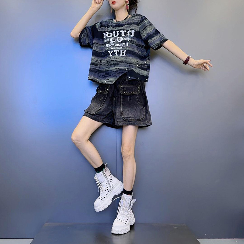 欧货时尚个性短袖套装女2026夏季新款休闲百搭印花T恤+牛仔短裤潮