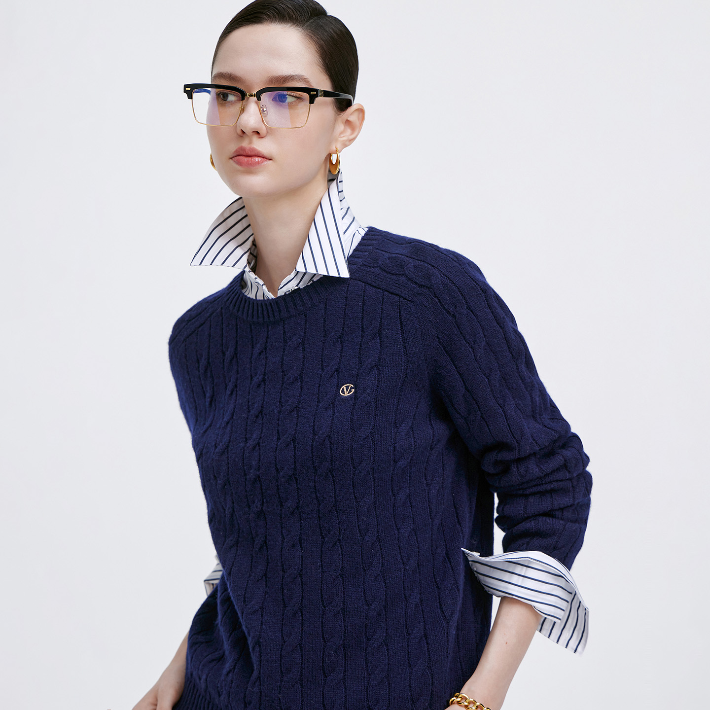 卓凡尼·华伦天奴羊毛圆领针织衫