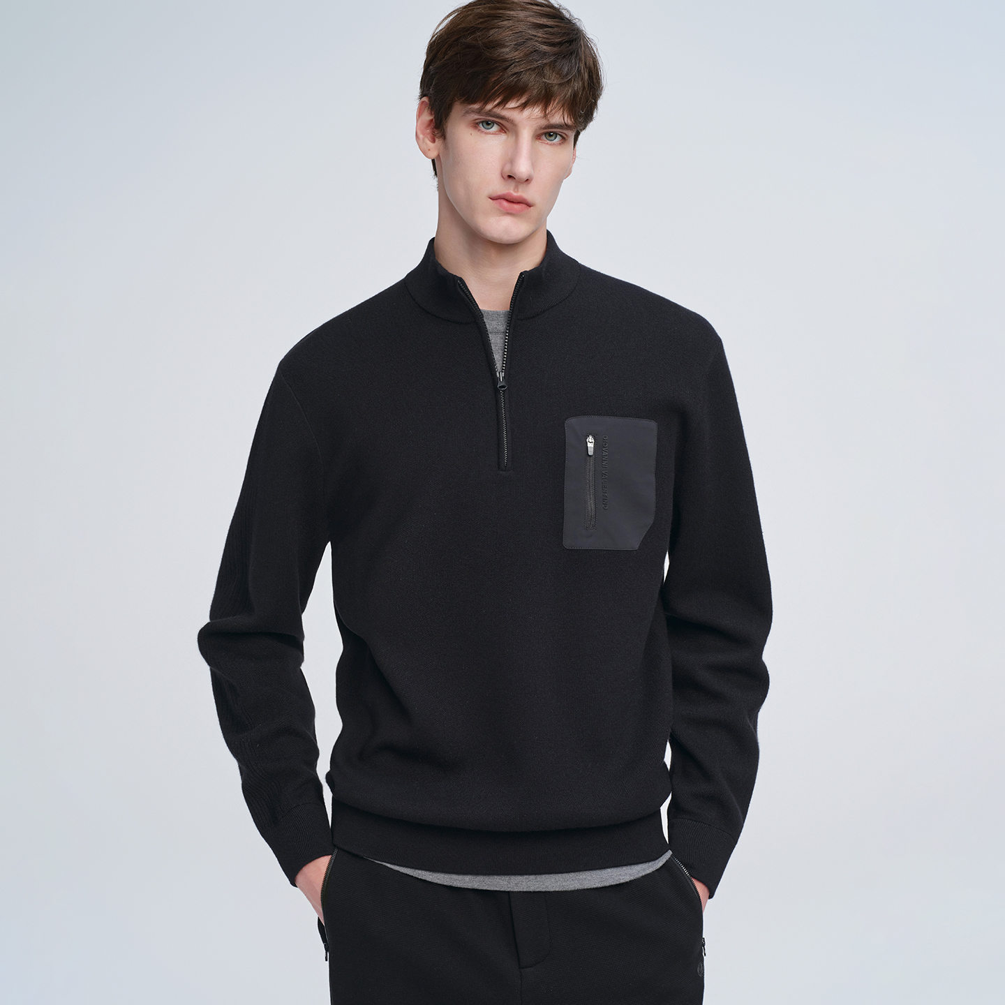 卓凡尼·华伦天奴半拉链针织衫