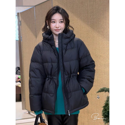 佟小白TXB 基础款黑色95白鹅绒连帽防风收腰保暖羽绒服外套上衣