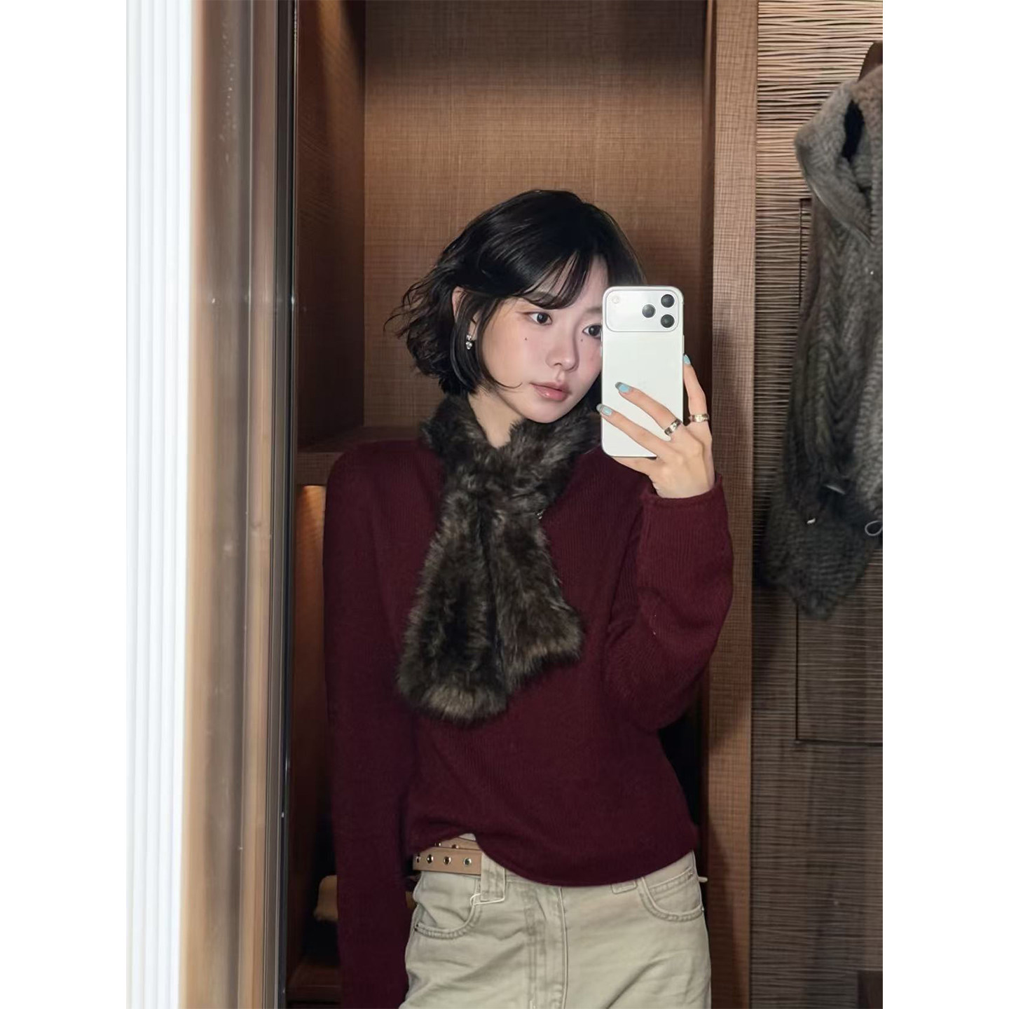 佟小白羊毛羊绒混纺一字卷边针织衫女秋季无痕显瘦软糯绒感上衣