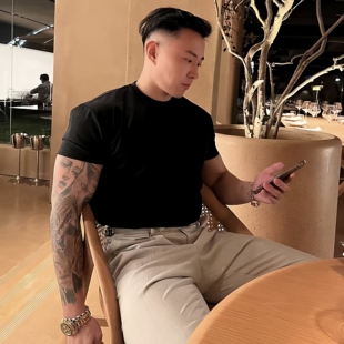 垫肩收袖口版型简欧短袖男小领口正肩修身T恤春秋重磅打底衫男款