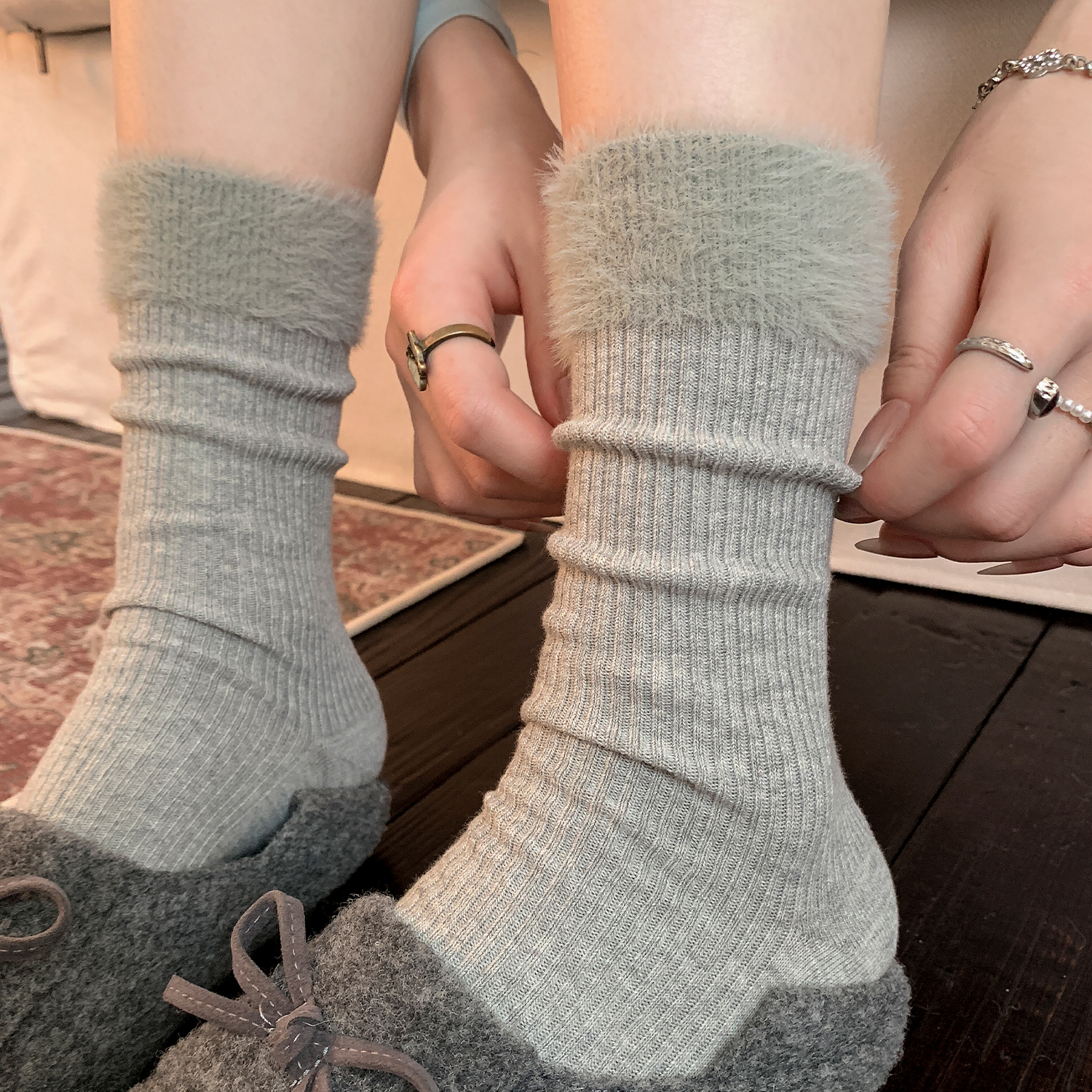 毛毛袜子女秋冬款长袜日系堆堆袜