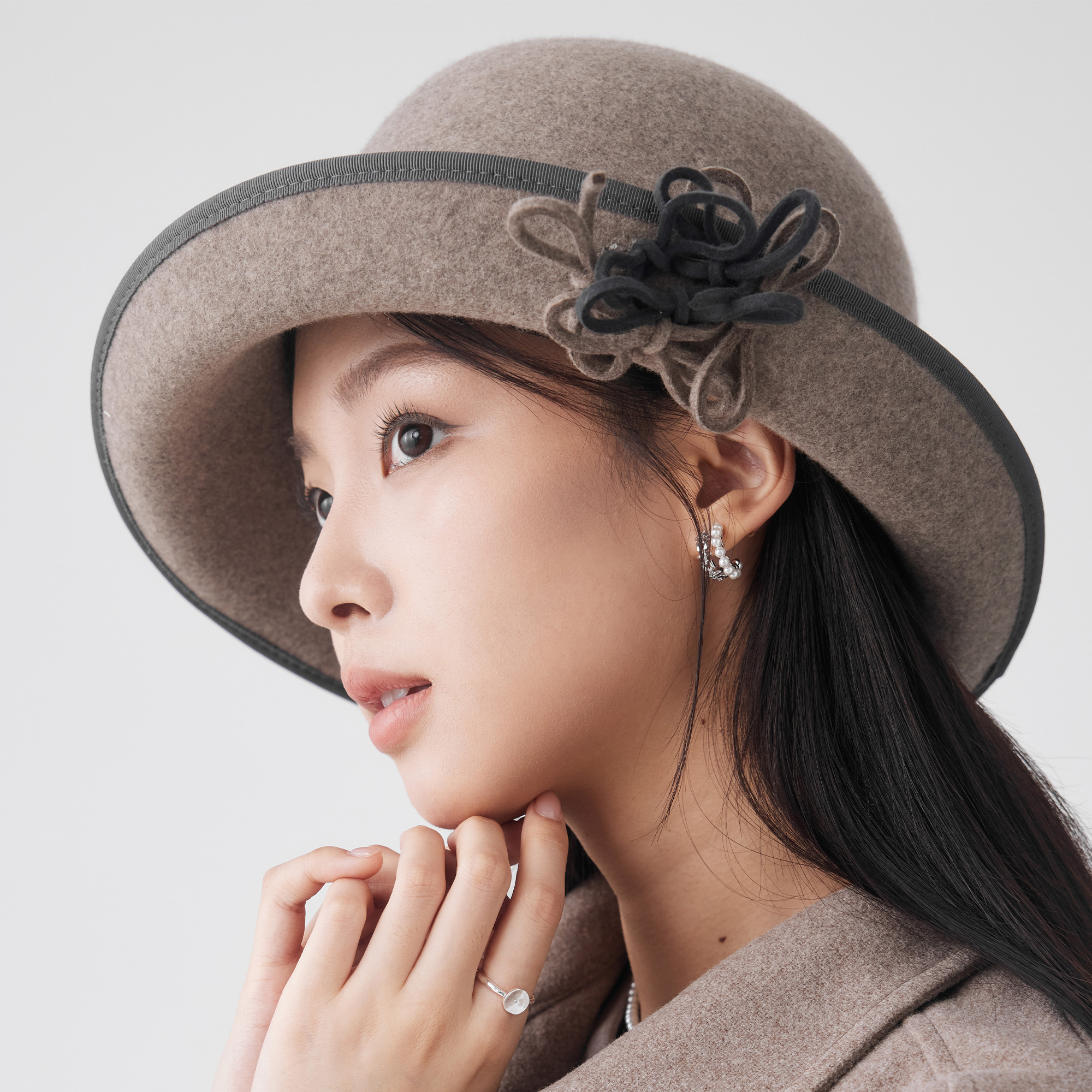 手工蝶花羊毛礼帽优雅圆顶