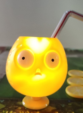 新款植物大战僵尸玩具强酸柠檬会发光蓓蕾弹射竹笋向日葵路障铁桶