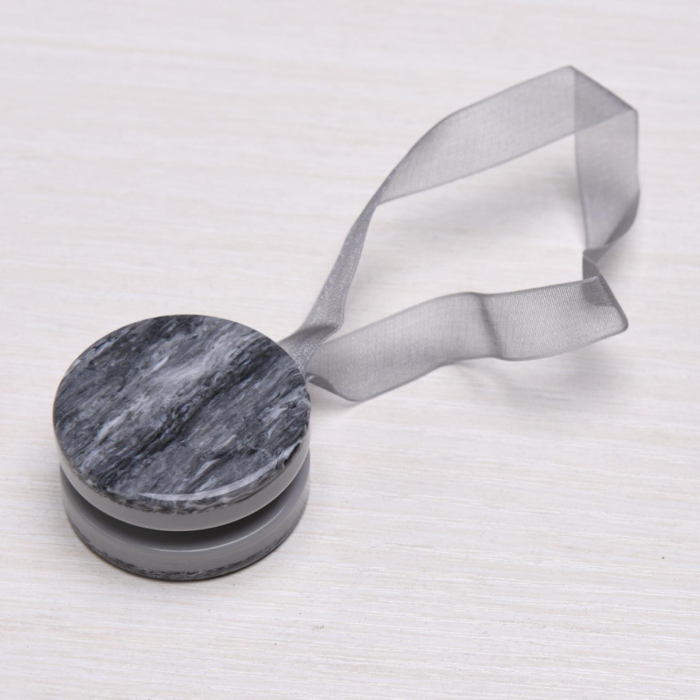 简约现代磁铁钢丝窗帘扣磁性窗帘