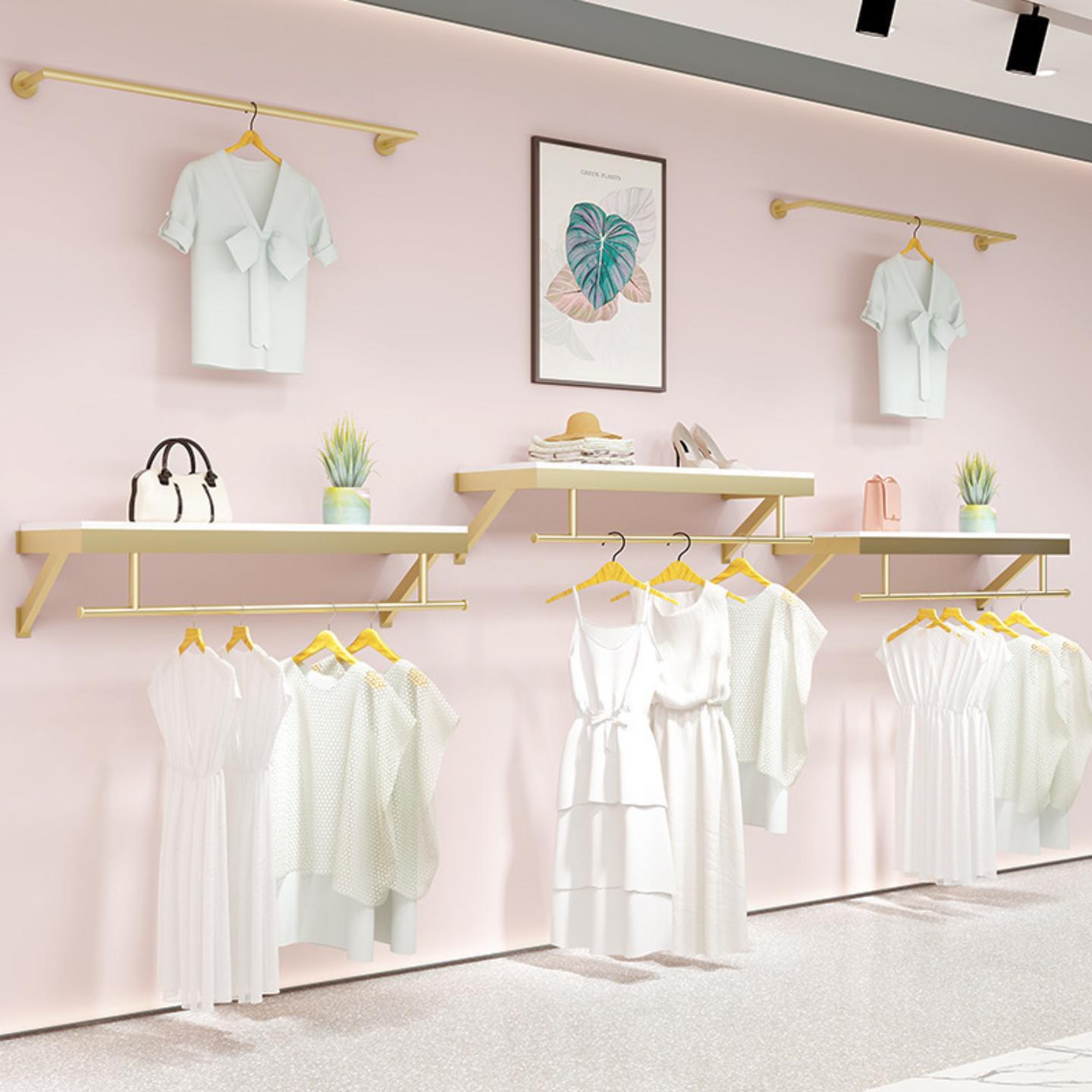 北欧服装店展示架子上墙女装店