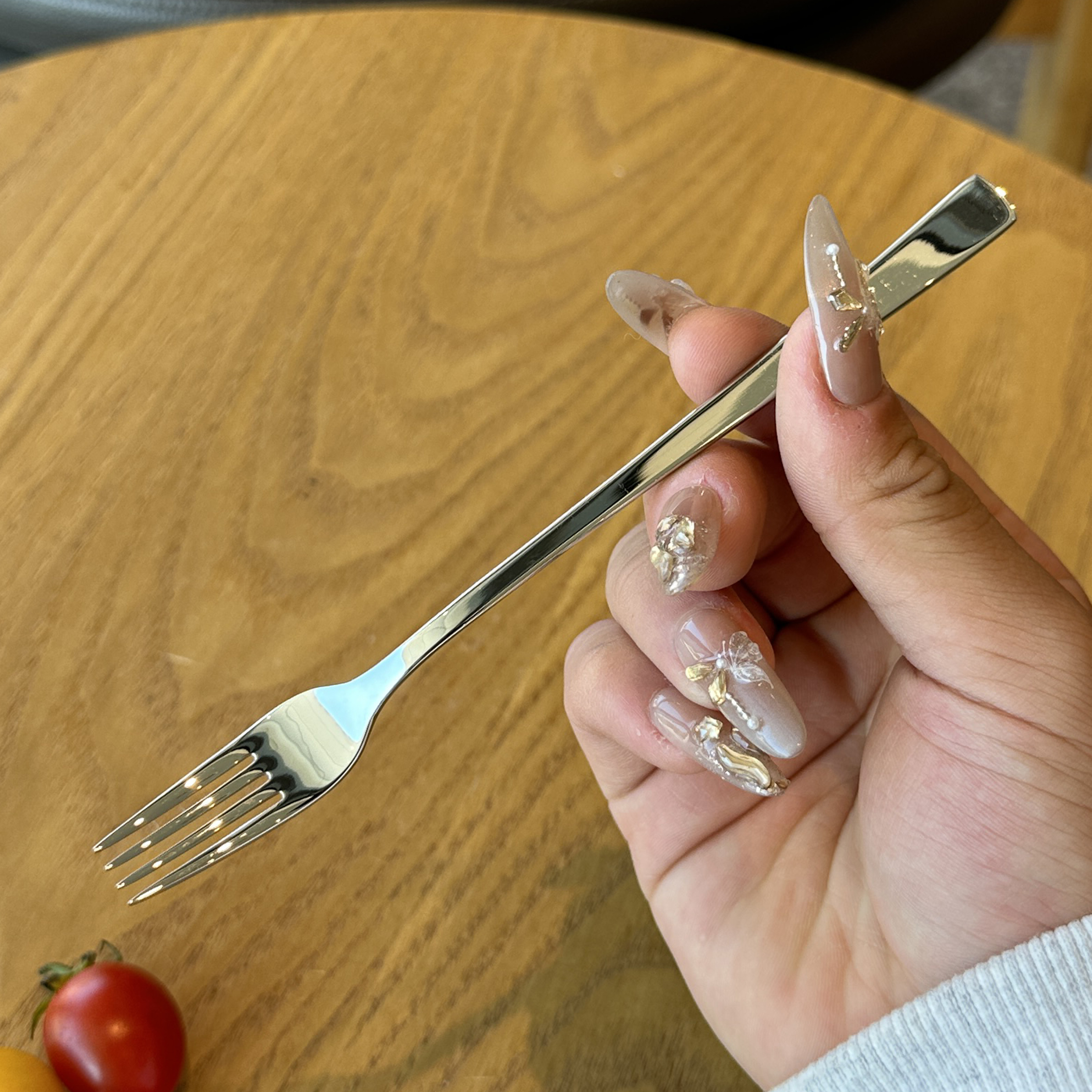 精致四齿小叉子！出口18/10不锈钢长柄水果叉吃甜品月饼叉蛋糕叉