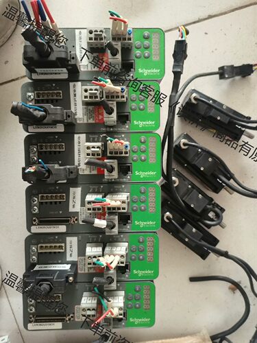 施耐德伺服 电机BCH2MB0133CA5C 驱动LXM26