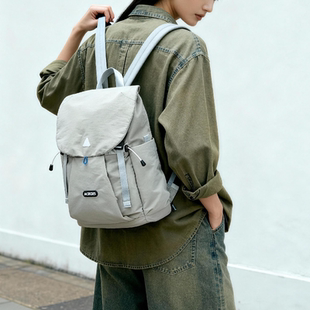 Across户外休闲双肩包女轻便百搭大容量书包学生通勤简约电脑背包