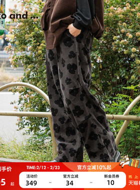 niko and ...裤子女2025冬季新款棉质复古印花灯芯绒休闲裤590617