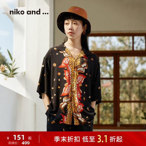 nikoand...艺术风格短袖花衬衫