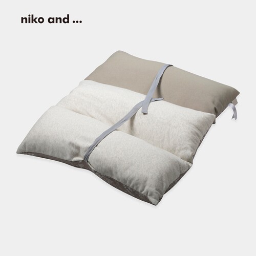 niko and ... 靠垫2026新款简约高级感家用可折叠靠垫667502