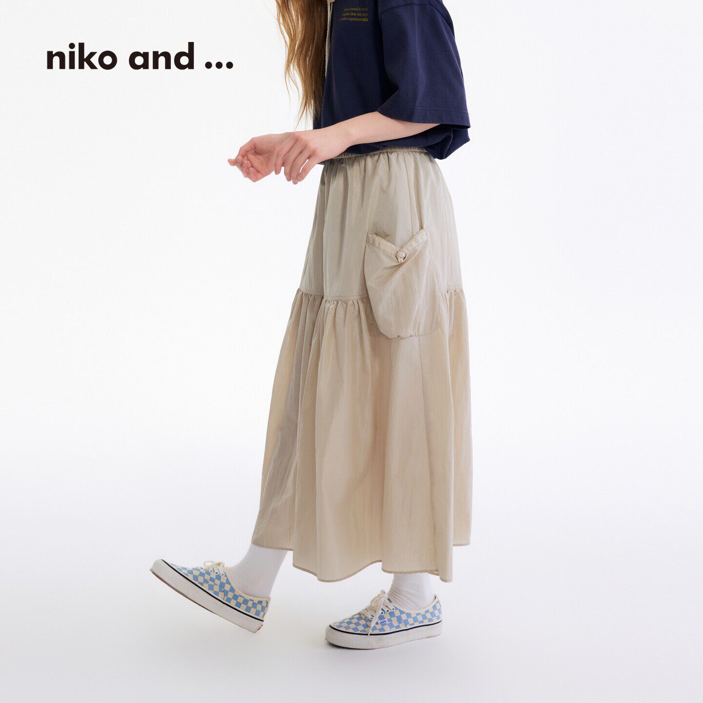 niko and ...半身裙女2026夏季新款纯色大口袋温柔风裙子670717