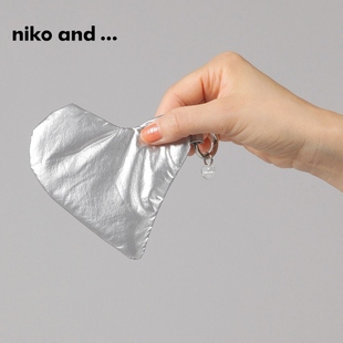 爱心创意便携收纳零钱包140217 niko and ...包袋女冬季 新款