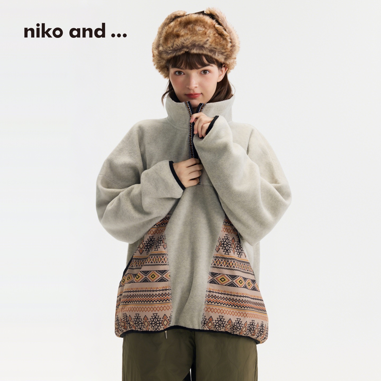 图片中的配饰配件均为搭配用，不做赠品销售