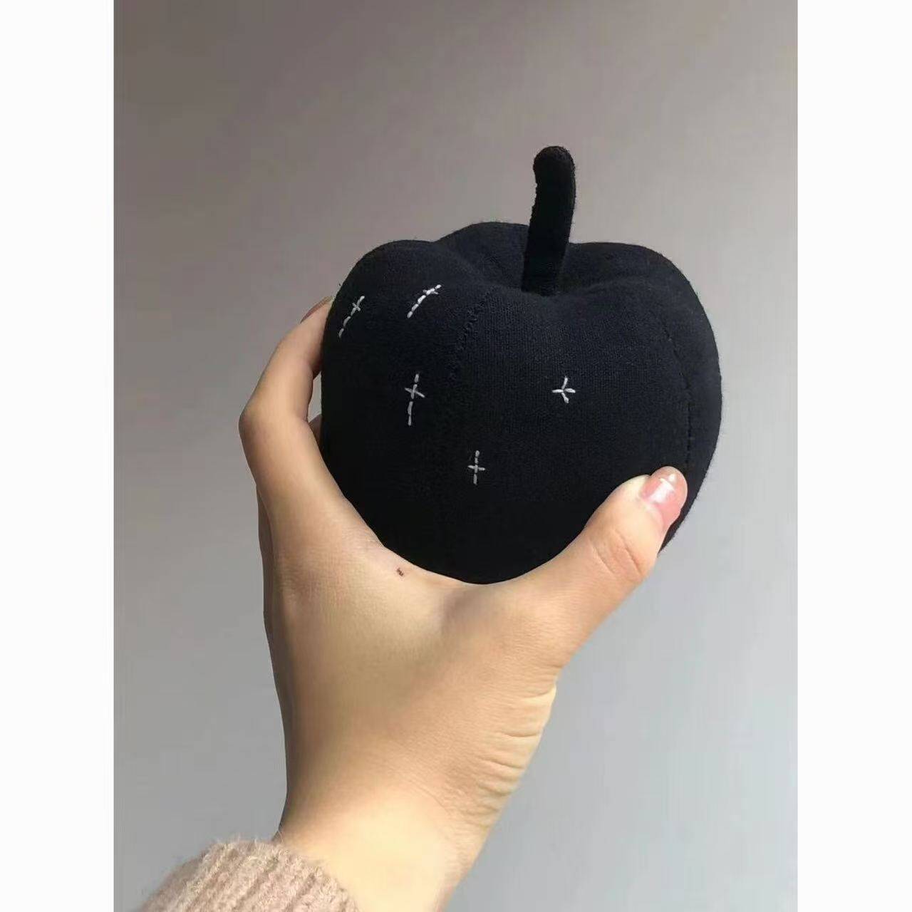 新款创意“黑珍珠”艺术家布艺