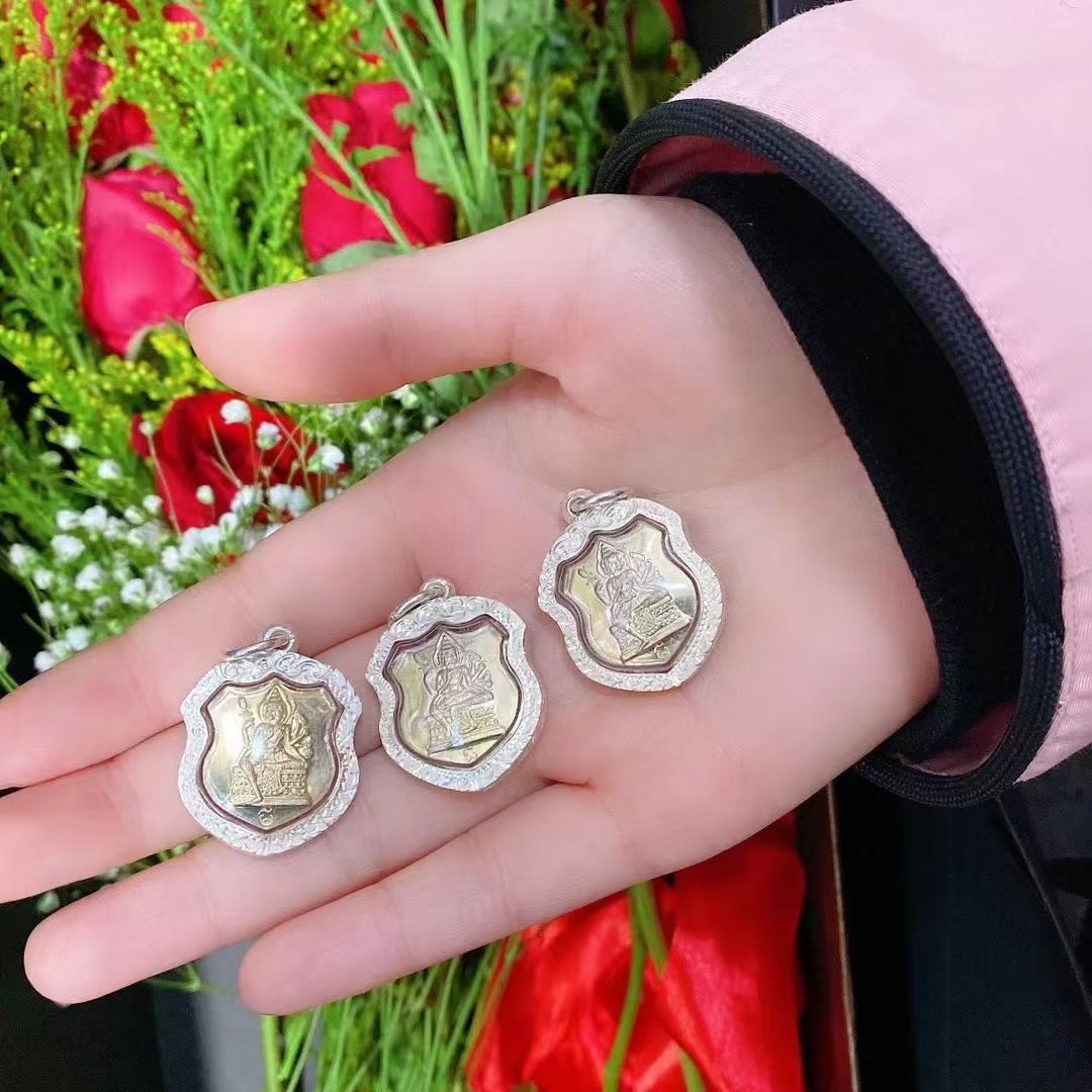 泰国佛牌真品 龙婆禅南 盾型四面佛 纯银款