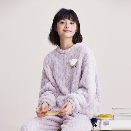 红豆女士舒适睡衣珊瑚绒套头衫秋冬款保暖加厚家居服套装可爱女