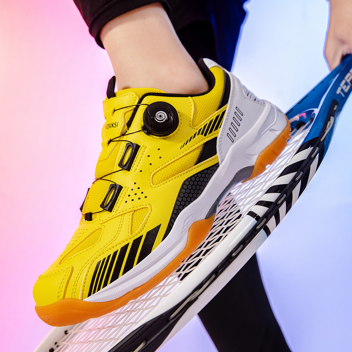 跨境新款儿童羽毛球鞋男女鞋牛筋底训练鞋情侣运动羽毛球鞋一