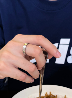 食指素圈男戒大码戒指男冷淡风ins简约钛钢不掉色情侣刻字女大号