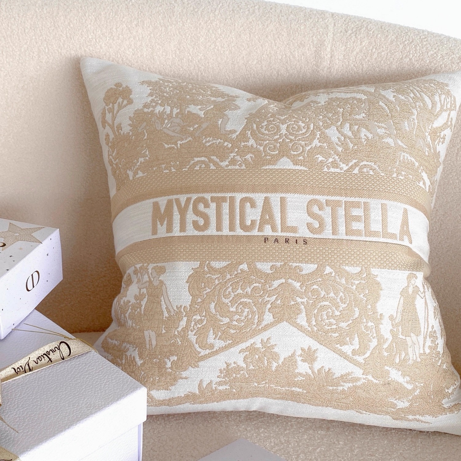 TEXDREAM重磅！神秘星刺绣抱枕现代轻奢沙发抱枕套样板房床头靠垫