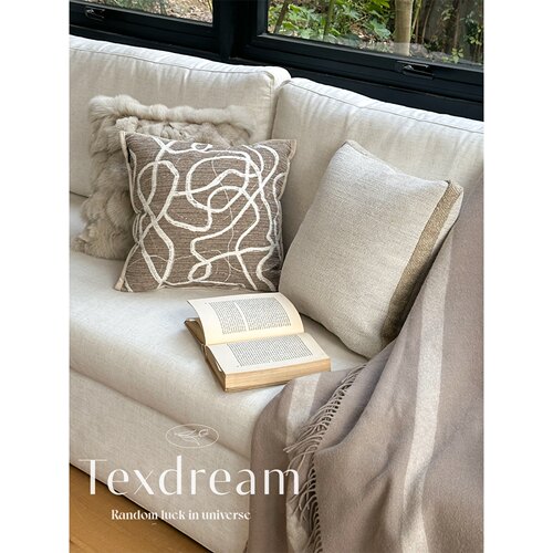 Texdream淡奶色沙发抱枕现代简约