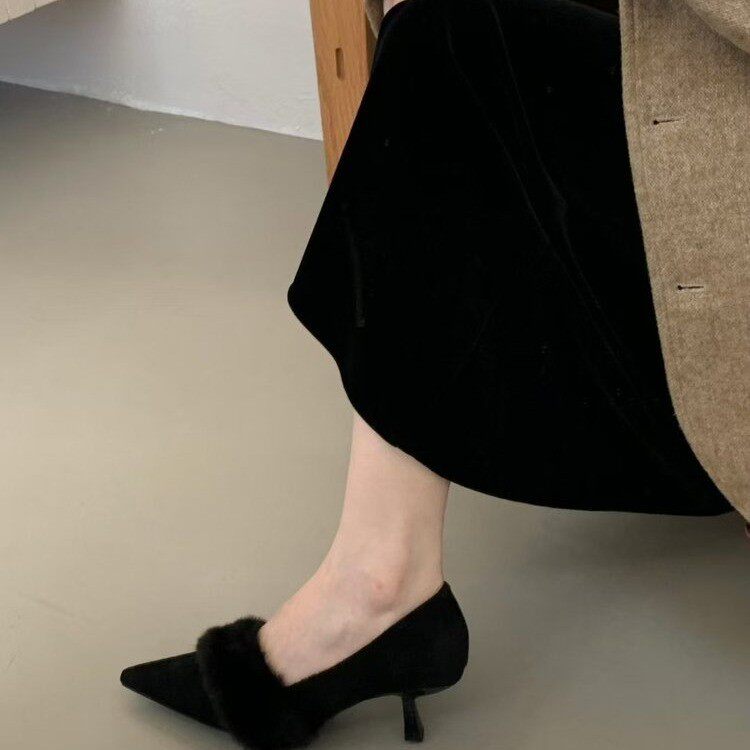 2025秋冬新款黑色高跟鞋尖头性感御姐细跟毛毛鞋不累脚浅口单鞋女