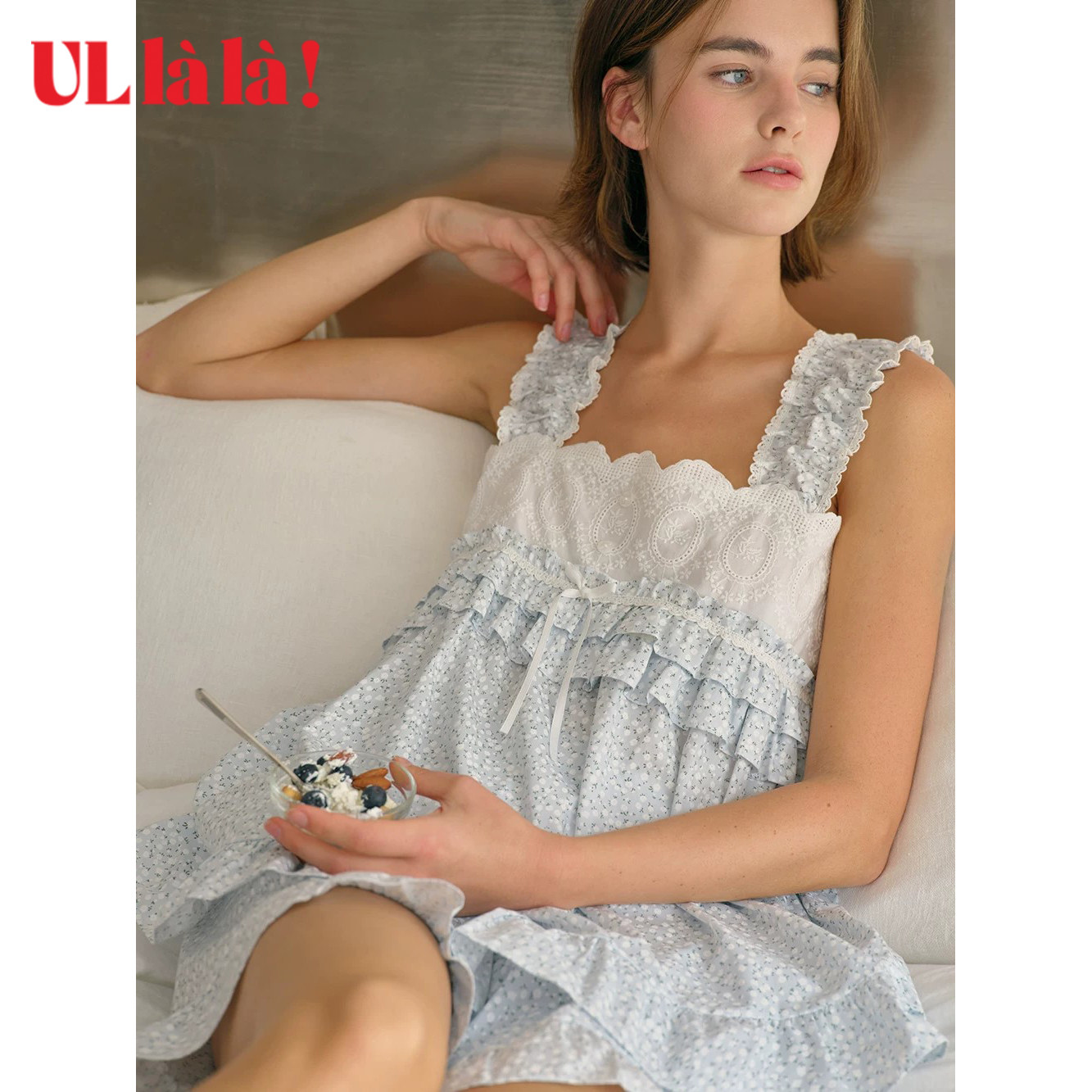 Ullala蕾丝方领吊带睡衣甜美少女