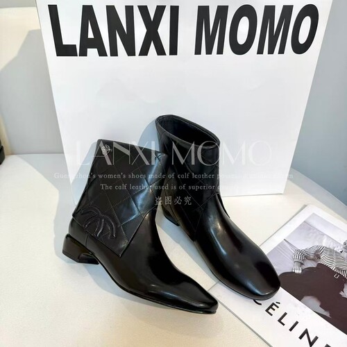 【LANXI  MOMO】气质时尚百搭圆头女士黑色菱格纹短靴25XZ716LX