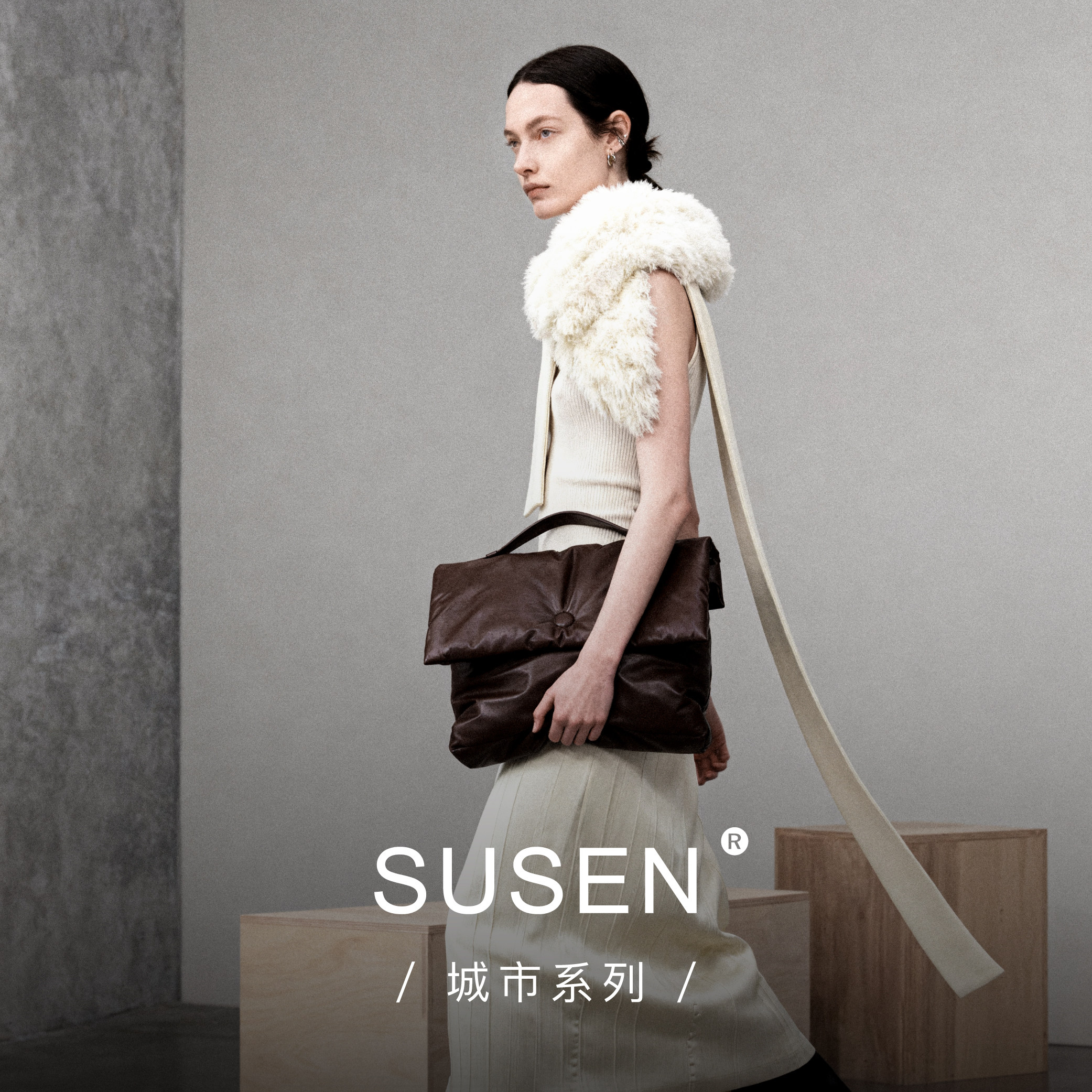 SUSEN城市系列“枕头包”云感工艺头层牛皮单肩斜挎包（大号）,箱包皮具/热销女包/男包,腋下包,淘宝优惠券,粉丝福利购,淘宝优惠卷