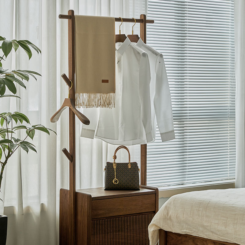 圣贝纳迪黑胡桃木可移动衣帽架